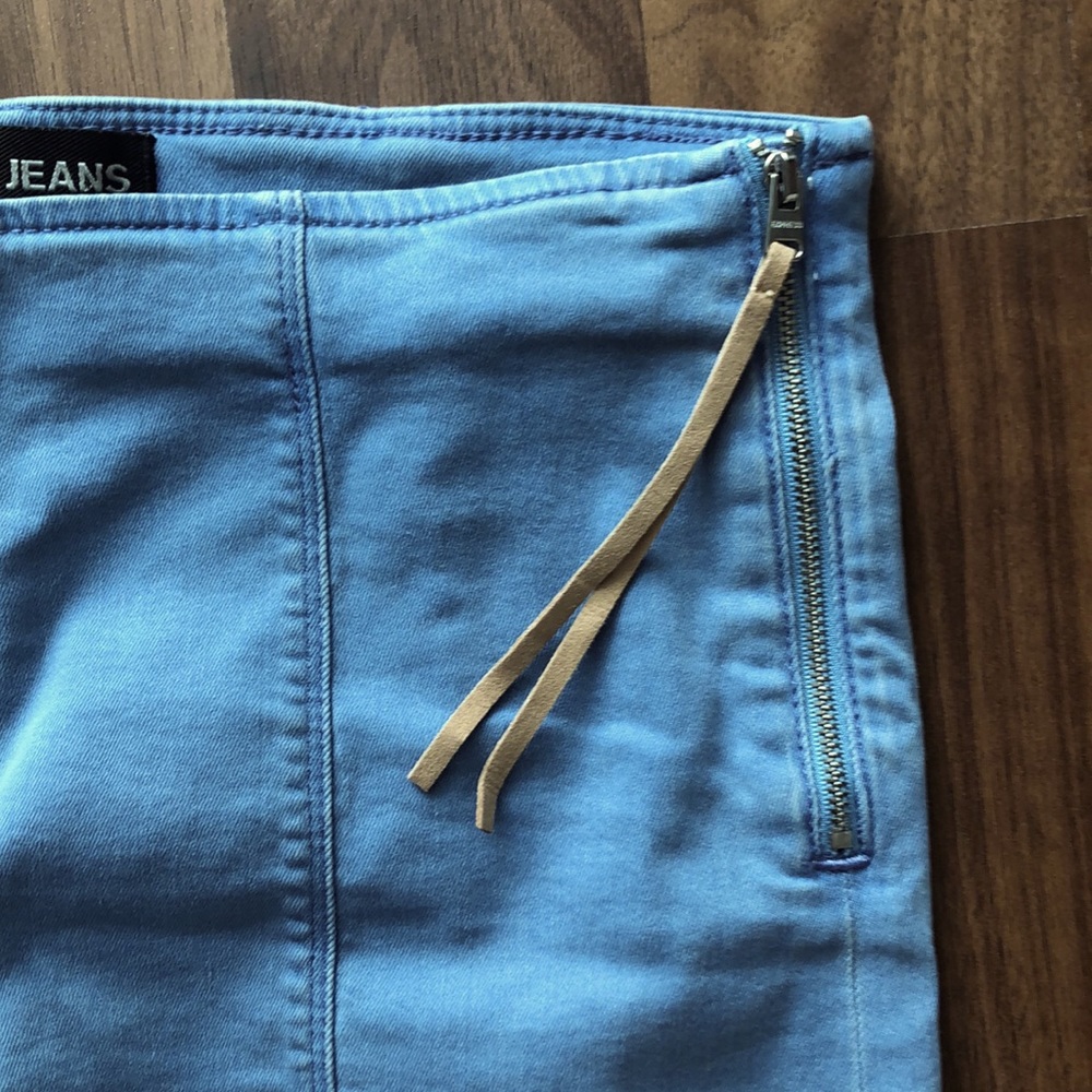 Express High-Waisted Jean Shorts - Picture 3 of 5